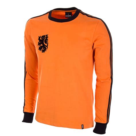 retro nederlands elftal shirt.